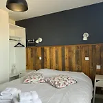 Papagayo Otel *