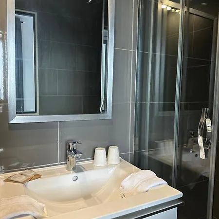 Отель Papagayo Сент-Обен-сюр-Мер